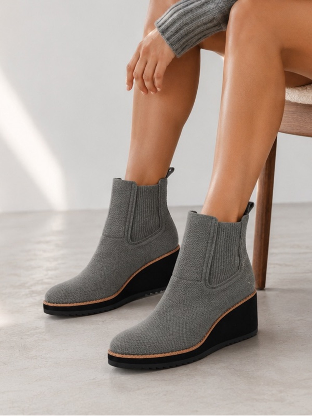 Sofft Eiley Water-Friendly Knit Wedge
Bootie SZ 8.5